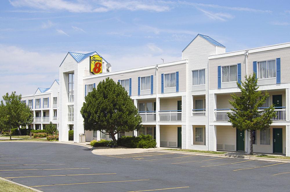 Super 8 By Wyndham Madison East Hotel Luaran gambar