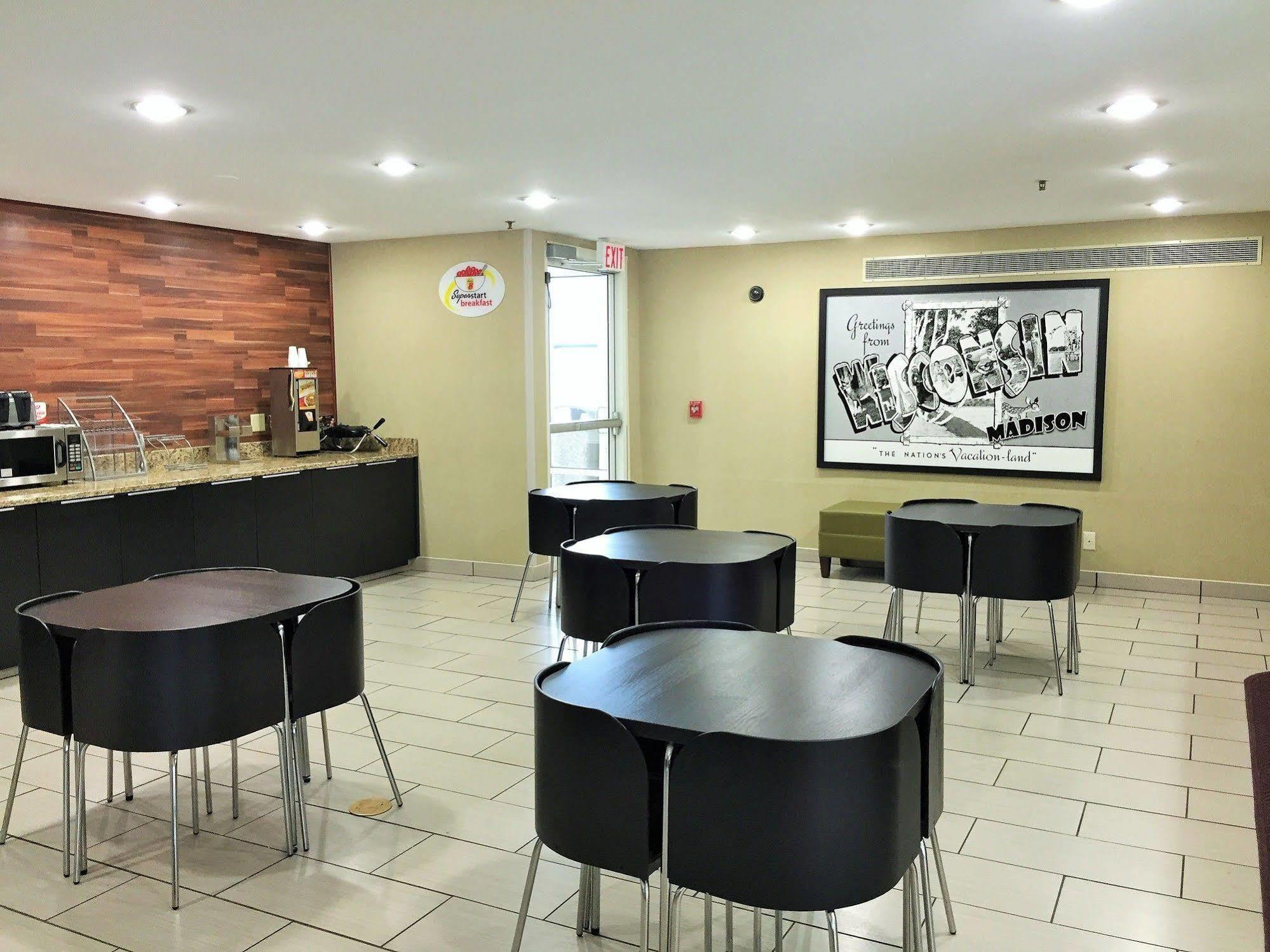Super 8 By Wyndham Madison East Hotel Luaran gambar